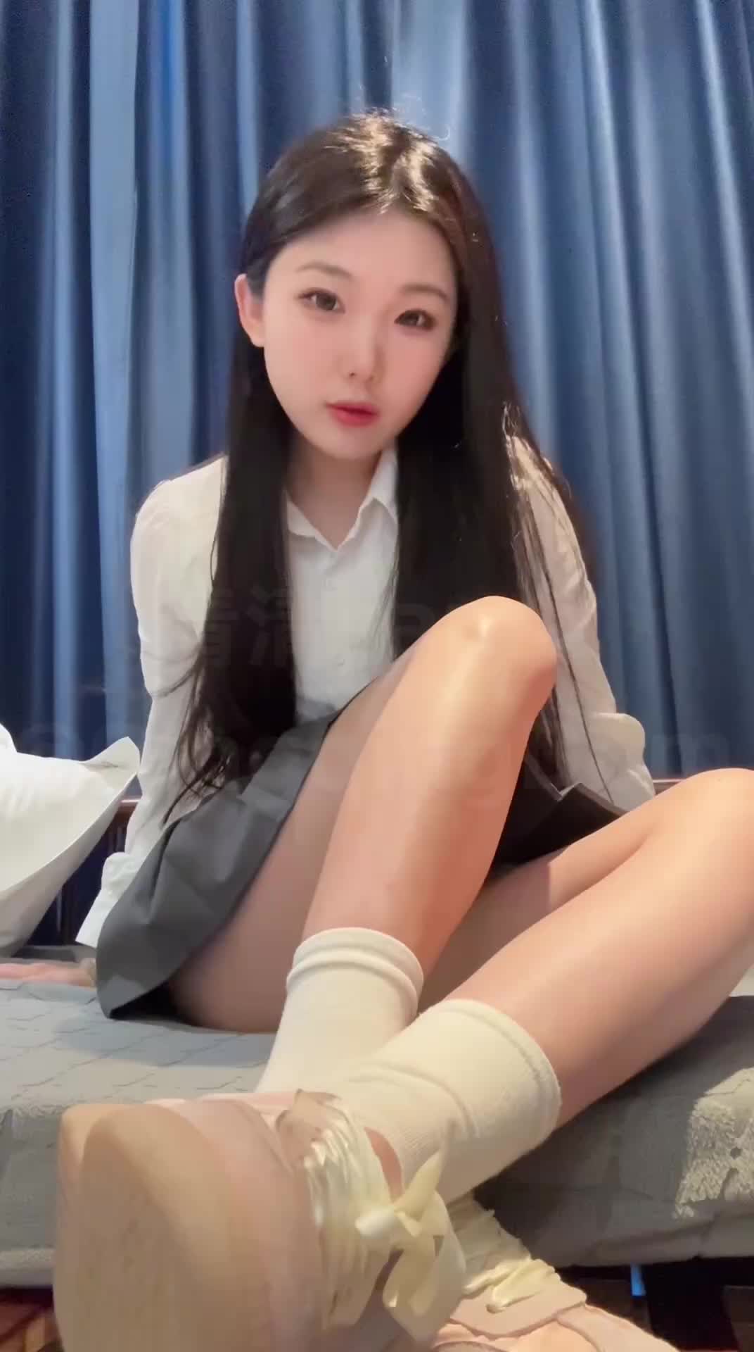白袜 粉袜 小腿袜 运动鞋 木屐 羞辱 寸止 撸管指挥 倒计时 盯6